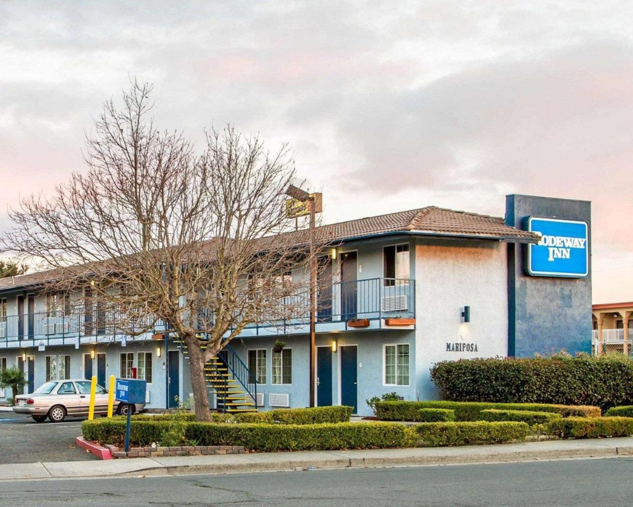 Rodeway Inn ואלחו מראה חיצוני תמונה