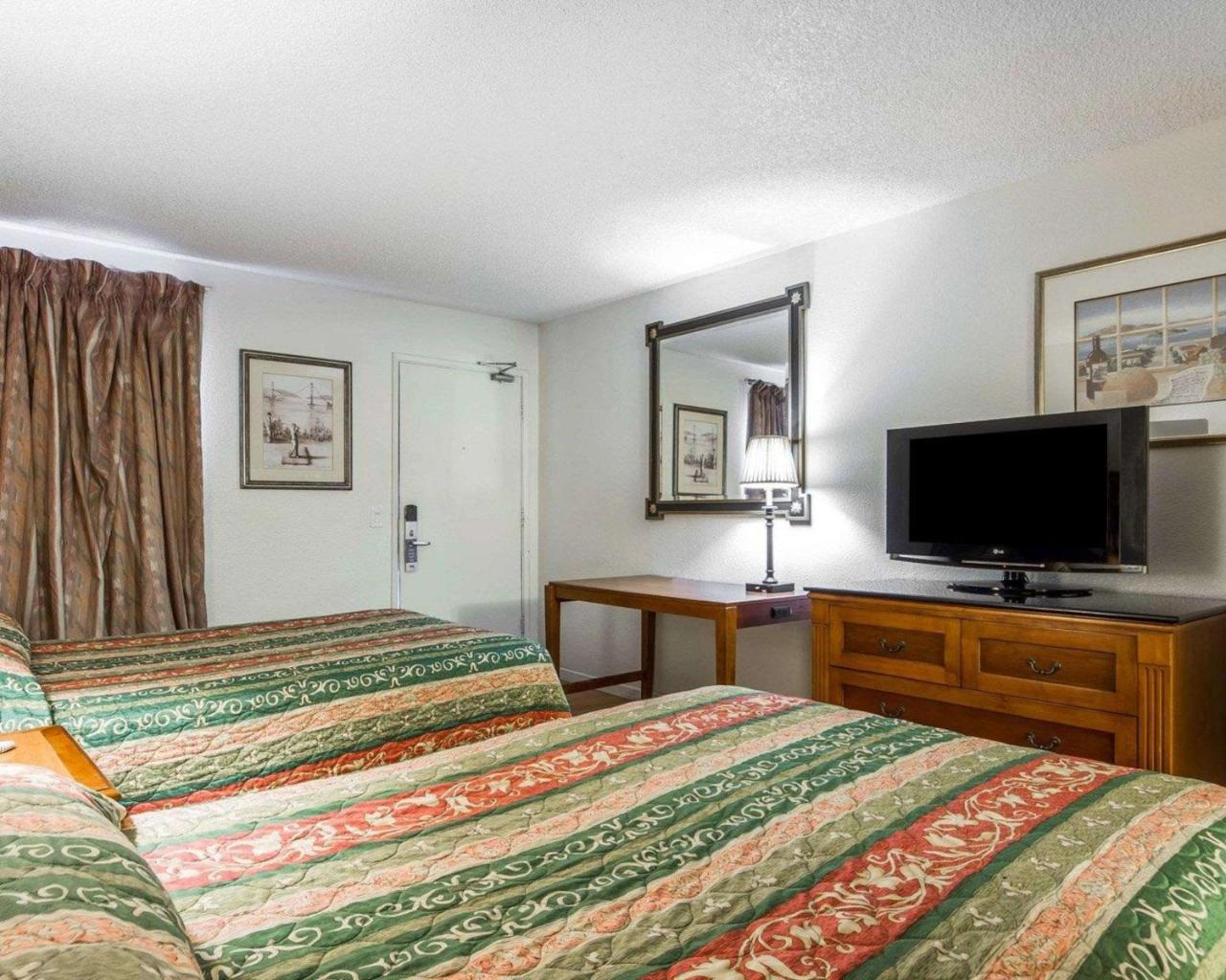 Rodeway Inn ואלחו מראה חיצוני תמונה